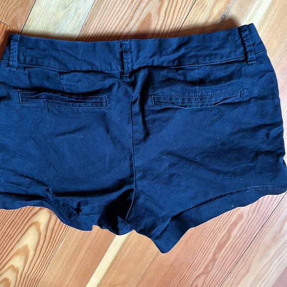 Black "pixie" shorts - Picture 2 of 2